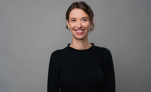 Portrait von Prof. Dr. Miriam Sebold